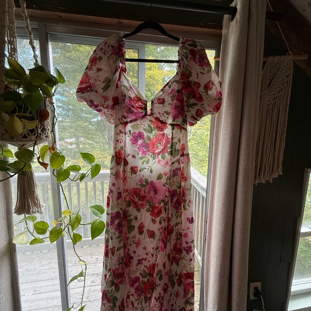 Abercrombie puff sleeve floral dress